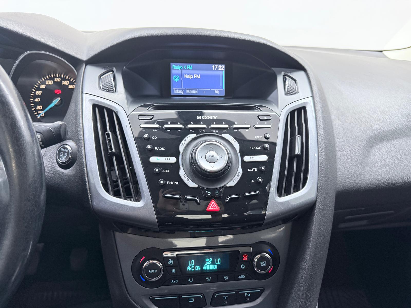 FORD FOCUS 15